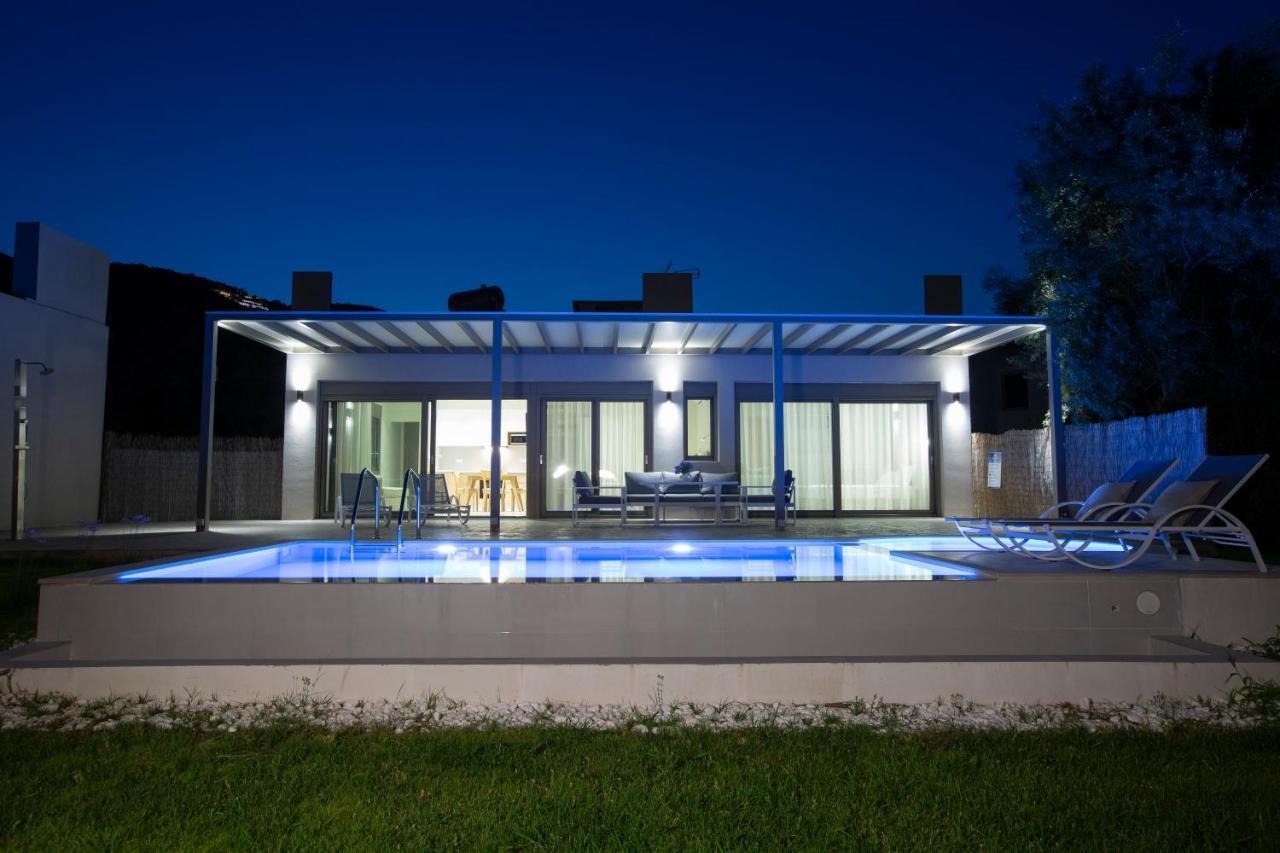 Averto Villas With Private Pool 奈德里 外观 照片